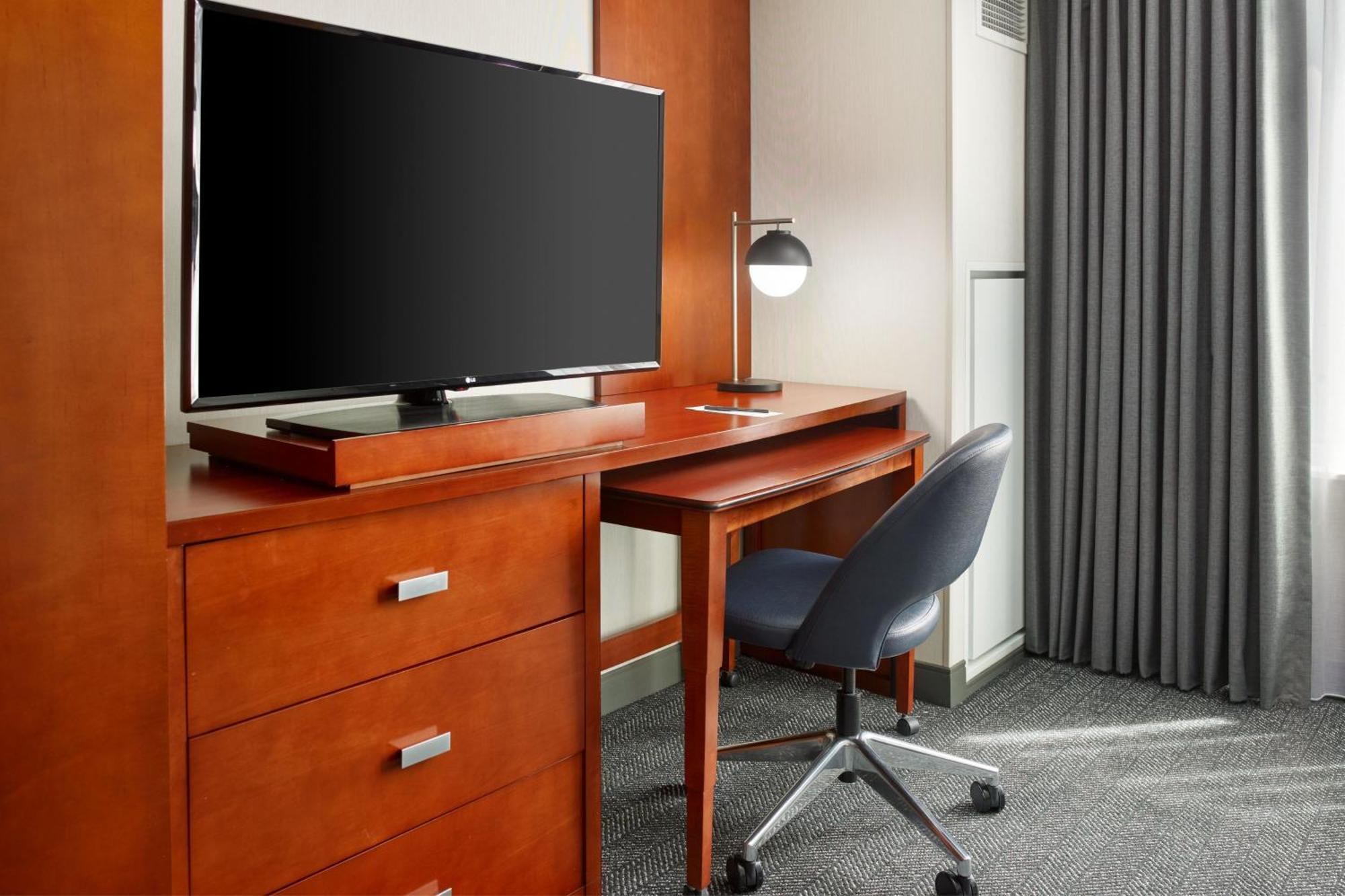 Courtyard By Marriott Washington, D.C./Foggy Bottom Hotel Exterior foto