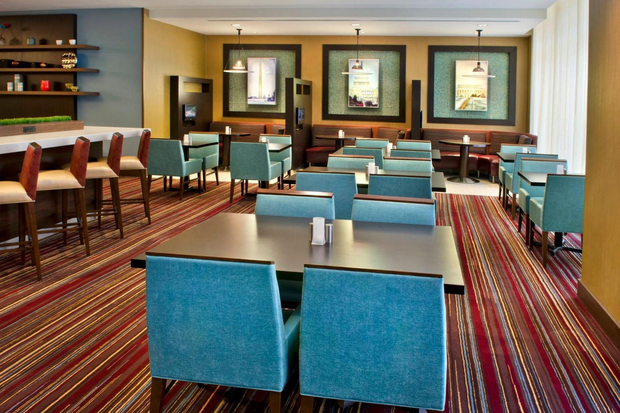 Courtyard By Marriott Washington, D.C./Foggy Bottom Hotel Exterior foto
