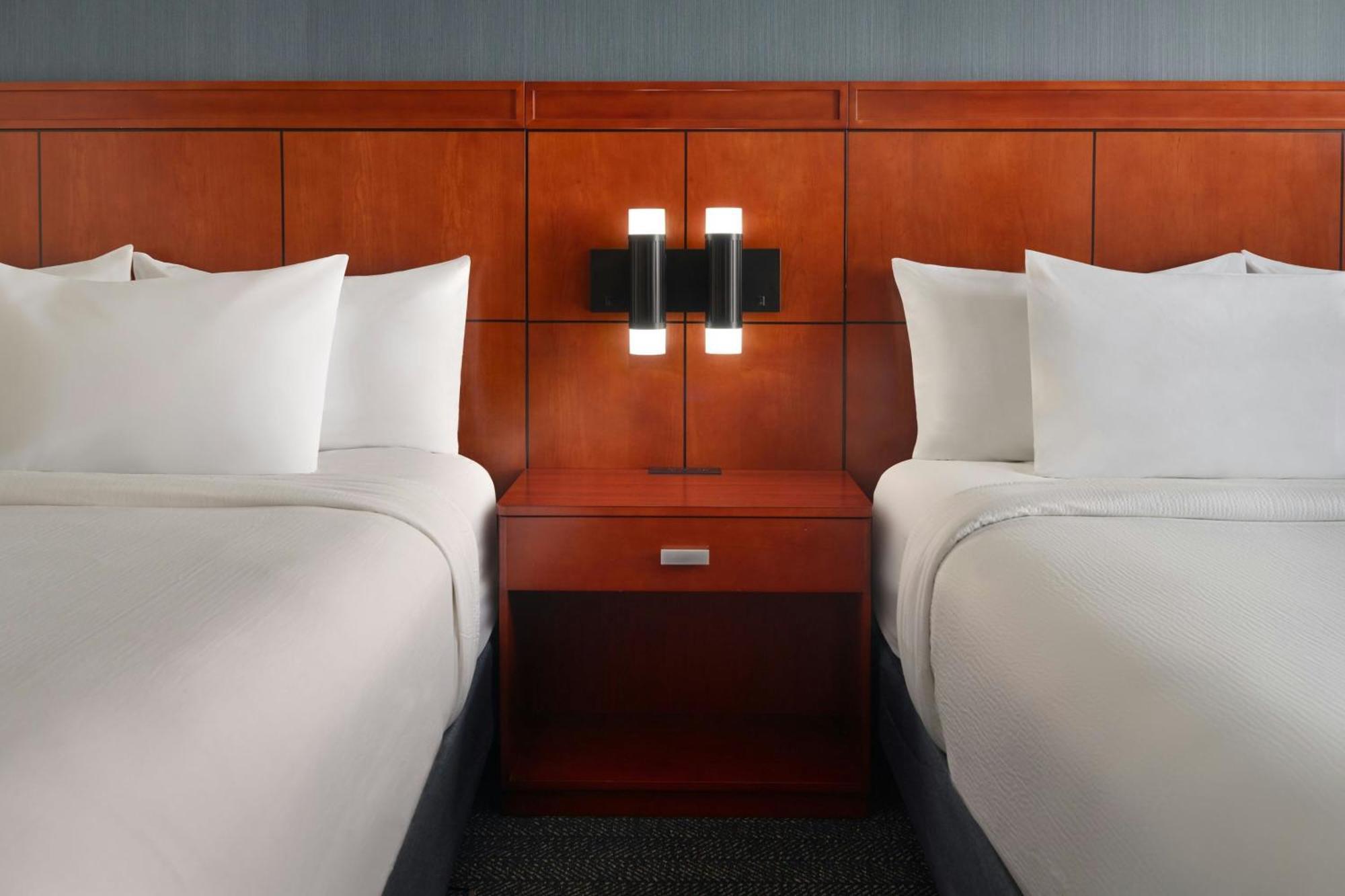 Courtyard By Marriott Washington, D.C./Foggy Bottom Hotel Exterior foto